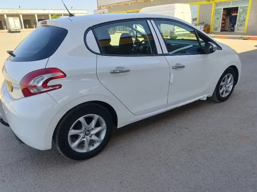 Peugeot 208 2014 Active