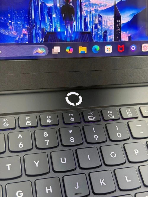 LENOVO LÉGION 5 ULTRA GEN 10 OLED ULTRA-7HX 15EM / 32 GO DDR5 / 1TB SSD NVME / RTX 5060 08 GO GDDR7