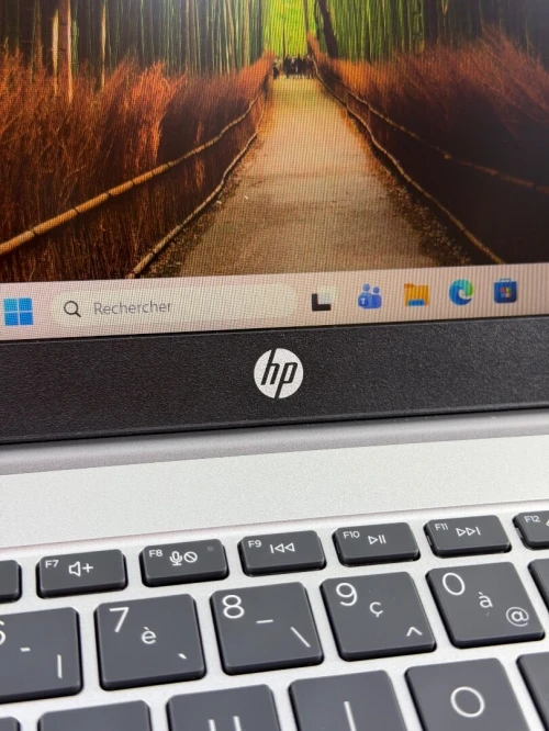LAPTOP HP 15