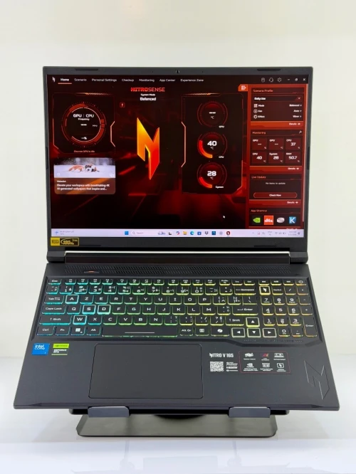 ACER NITRO V16S CORE-7 240H/16GO DDR5/1024GO SSD NVME/NVIDIA RTX 5060 08 GO GDDR7