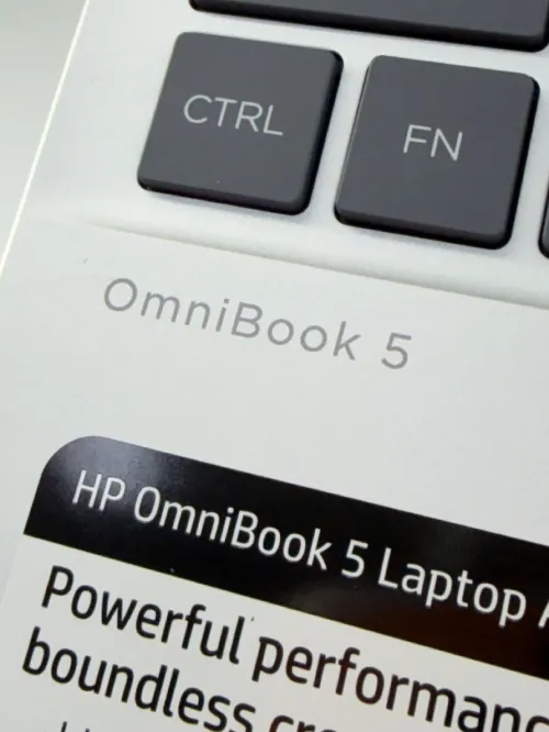 HP OMNIBOOK 5 PRO AI 16 TACTILE ULTRA-7 255/16GO DDR5/1TB SSD NVME GEN5/INTEL R GRAPHIQUE 08 GO
