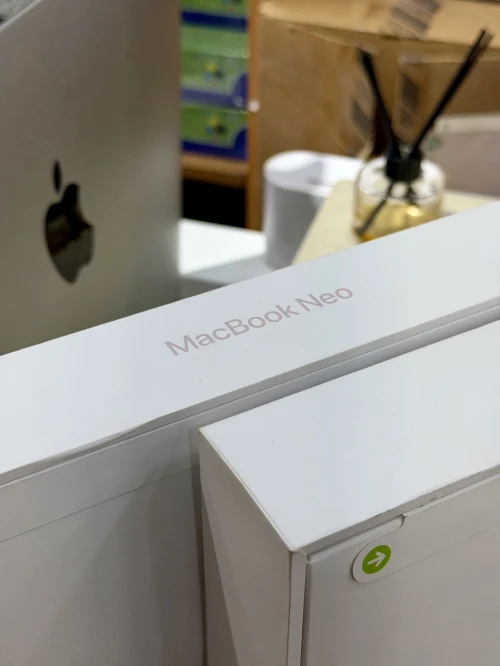 MACBOOK NEO PINK 08GO/512SSD