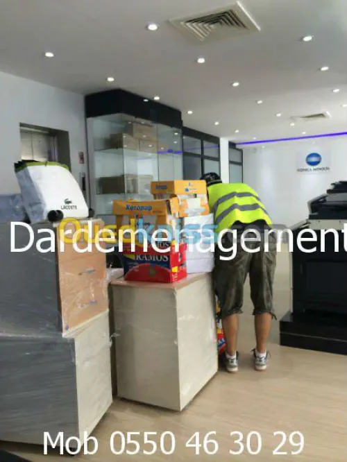 DEMENAGEMENT-MANUTENTIONS & TRANSPORT•