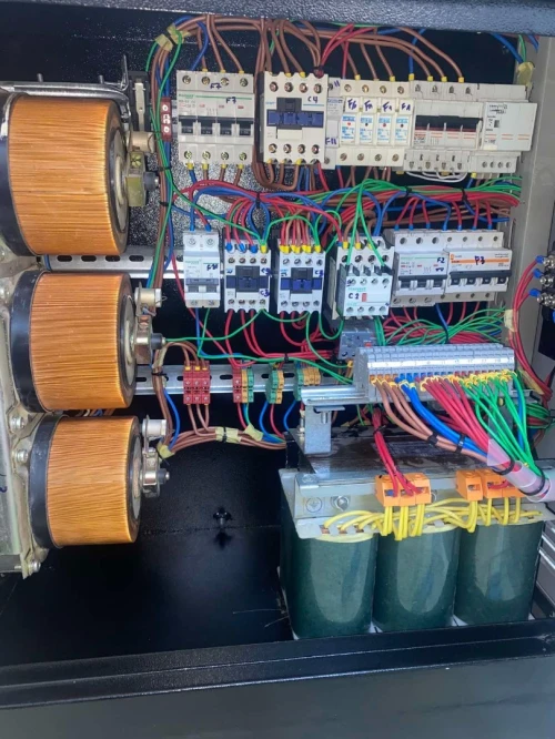 Établi de Travail pour Laboratoire électronique et électrotechnique