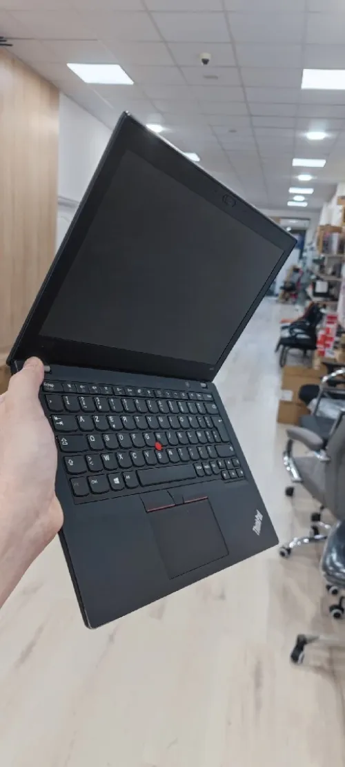 LENOVO THINKPAD X280 I5 8EME 8GB 256GB ECRAN 12.5"