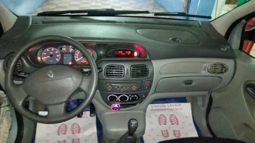ميڨان سينيك . 2000 