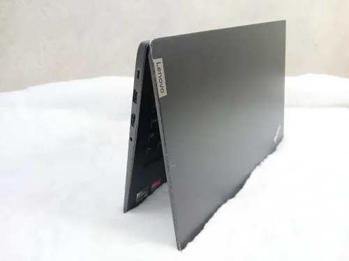 Lenovo E14 / Ryzen7 5eme / 512 Ssd / 16RAM/ 14"