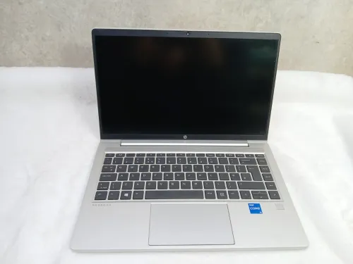 HP Probook 440 G8 / i5-11eme / 256Ssd / 8 RAM / 14"
