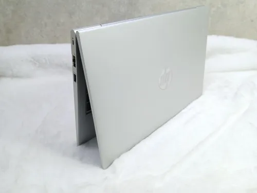 HP Probook 440 G8 / i5-11eme / 256 Ssd / 8 RAM / 14"