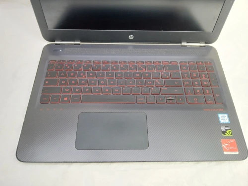 Hp Laptop OMEN / i5-6eme / 256 Ssd / 4 Ram / 15"