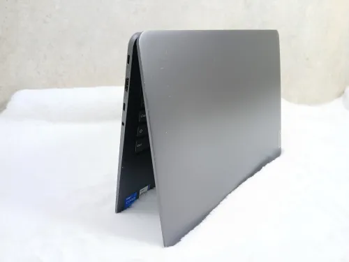 Lenovo ideapad 5i / i5-11em/ 8RAM / 256 Ssd /14"