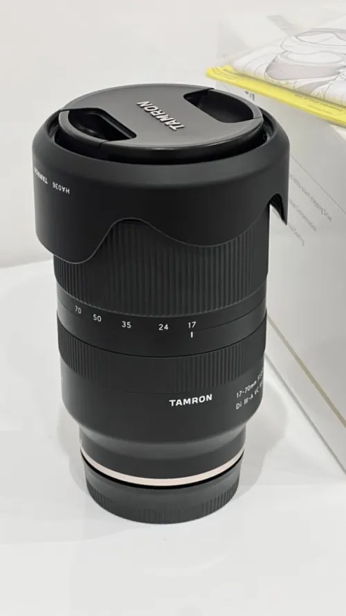 Tamron 17-70 mm F/2.8 Di III-A VC RXD