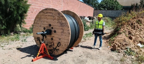 DEROULEUSE DE CABLE