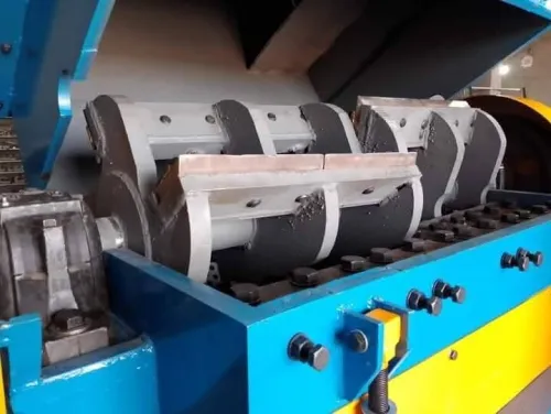Ligne de recyclage de plastique PET de défirente capacité et haut qualité 