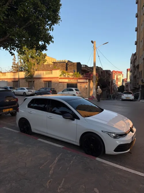 Volkswagen Golf 8 2021 Active