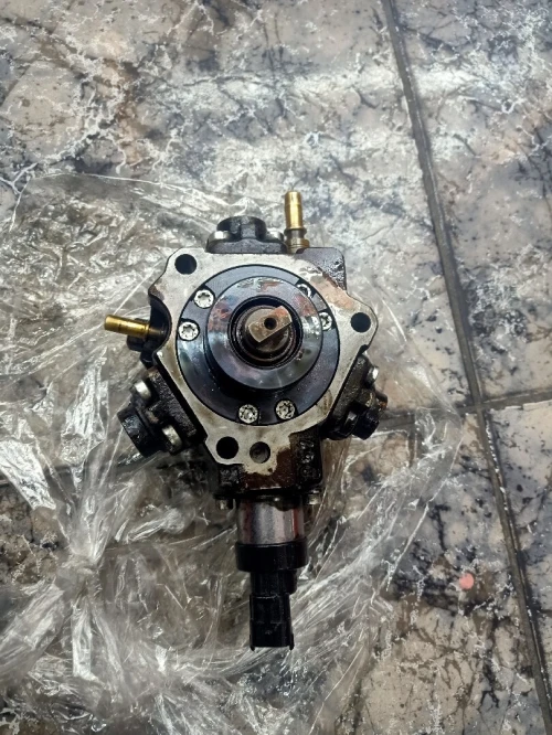 Pompe à injection land Rover Frelender 2 ( doseur)