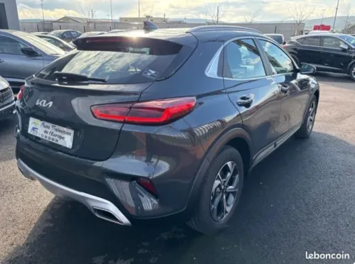 Kia X-Ceed 2022 Motion
