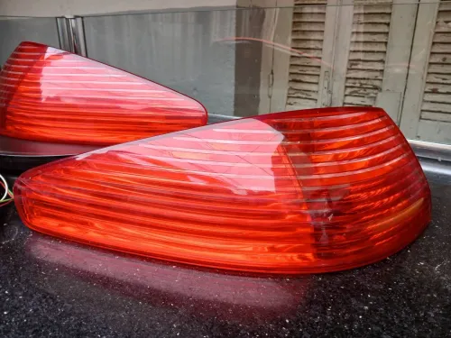 Feux rouges Peugeot 607