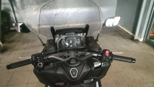 Yamaha T max thec max 2025