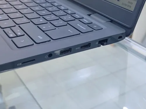 LAPTOP DELL LATITUDE 3420 cpu i5-1135G7 / 8gb / 256gb ssd / 14" fhd / INTEL IRIS XE GRAPHICS
