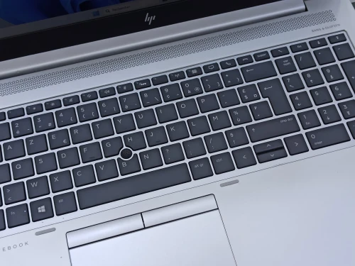 HP ELITEBOOK 850 G5 i5-7300U 2.70GHZ / RAM 08GB / 256GB / INTEL HD GRAPHICS