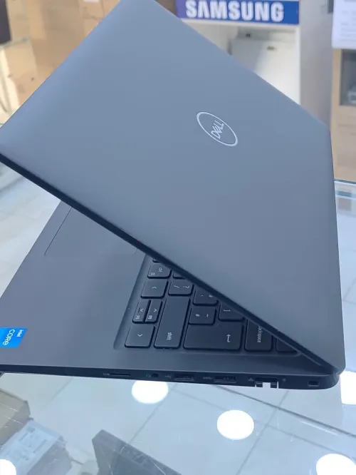 LAPTOP DELL LATITUDE 3420 cpu i5-1135G7 / 8gb / 256gb ssd / 14" fhd / INTEL IRIS XE GRAPHICS