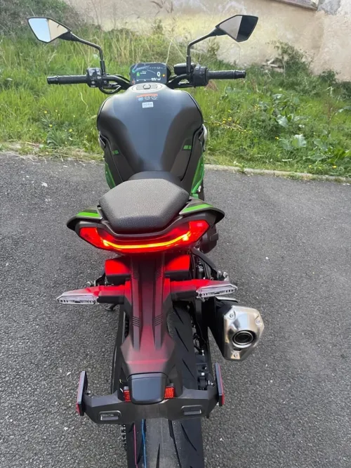 Kawasaki Z-900 2025