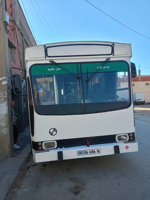 100v8 100v8 1986