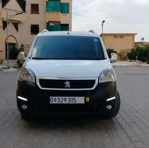 Peugeot Partner 2015 B9