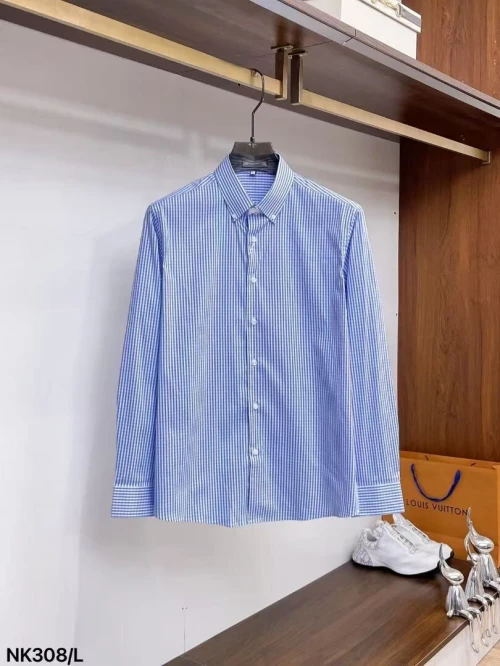 Chemise à carreaux