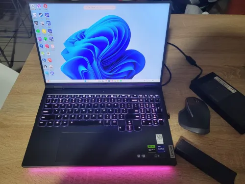 Lenovo legion pro 7/ i9- 13900 HX / RTX 4070 / 240 HZ