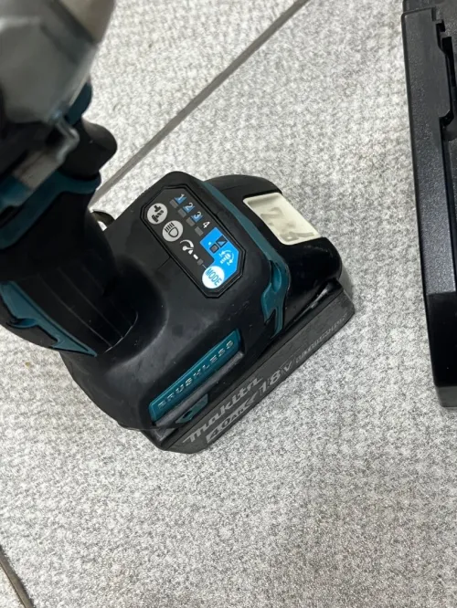 Boulonneuse makita 18v sans charbon 330nm avec variateur