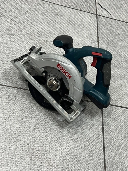 Scie circulaire bosch 18v solo