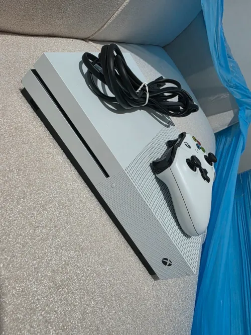 Xbox one S 1 To