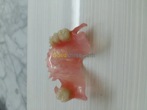 les prothèse  dentaire 