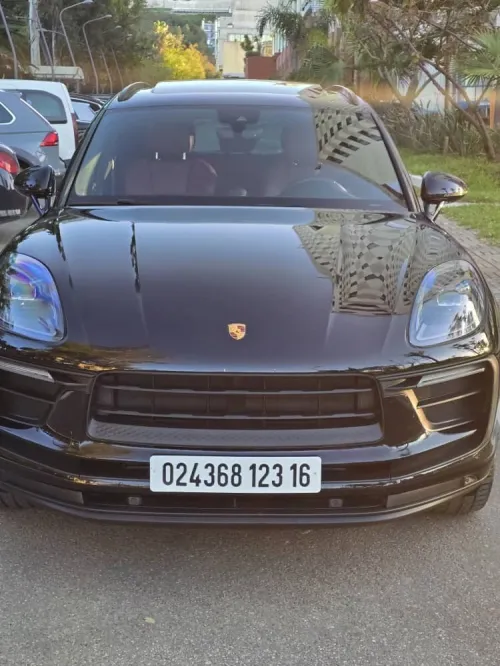 Porsche Macan 2023 Edition black