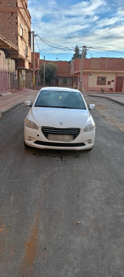 Peugeot 301 2014 Active