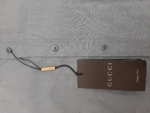 GUCCI, Chaussure et chemise