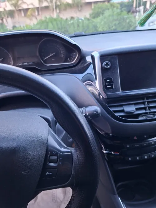 Peugeot 208 2019 Active Facelift