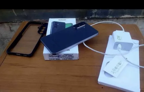 Samsung A56 5v