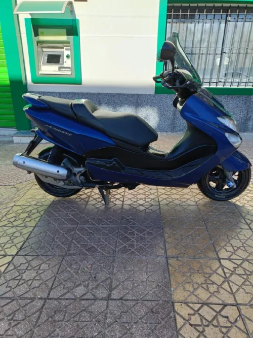 Yamaha Majesty 2010