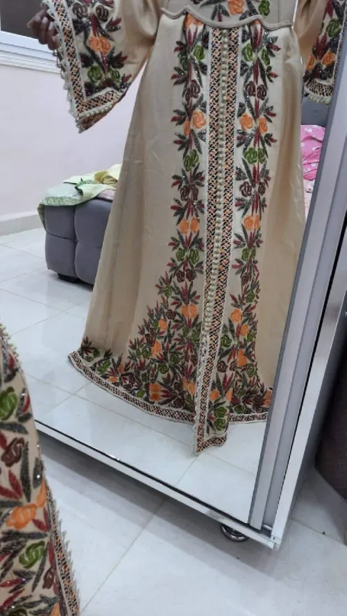 Caftan au perlage 