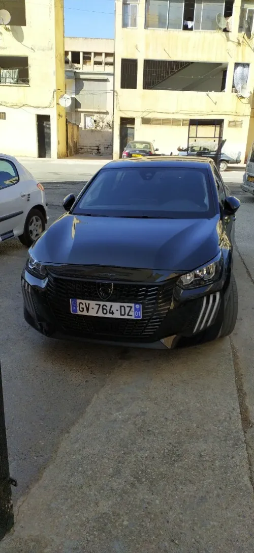 Peugeot 208 2024 Allure Pack