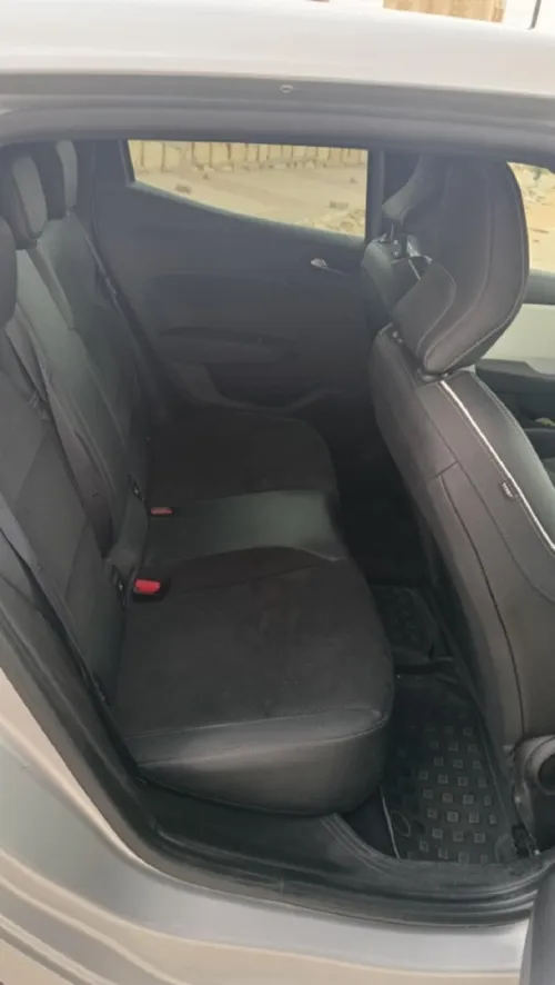 Renault Clio 5 2021 Intounc plis