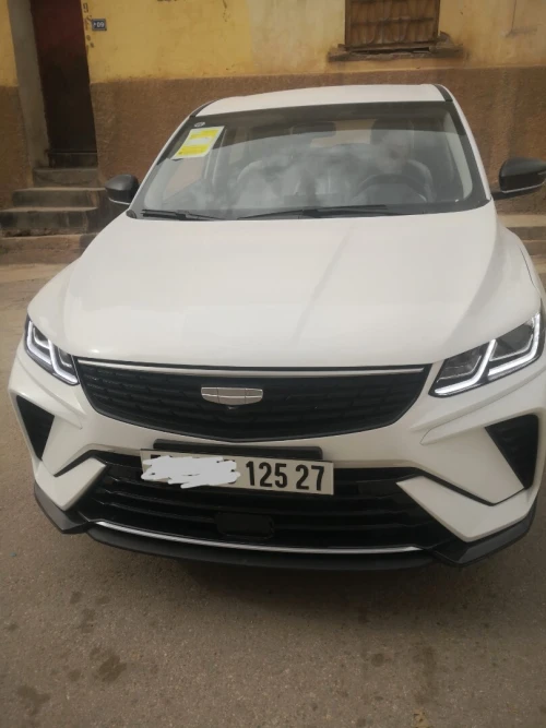 Geely Coolray 2025 