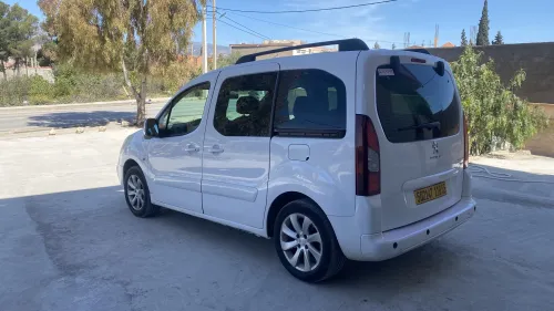 Peugeot Partner 2018 Tepee Allure 