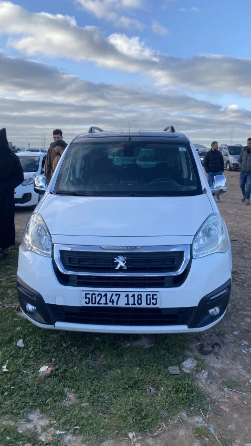 Peugeot Partner 2018 Tepee Allure 
