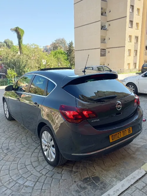 Opel Astra 2017 COSMO