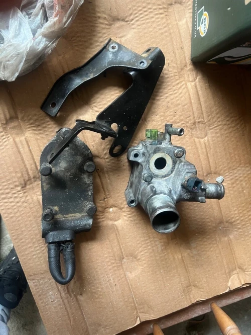 Pièce moteur boxer la 10 turbo
