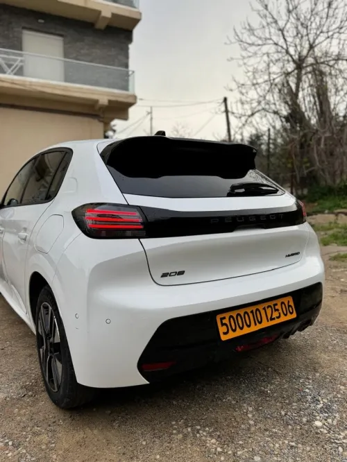 Peugeot 208 2025 Hybrid